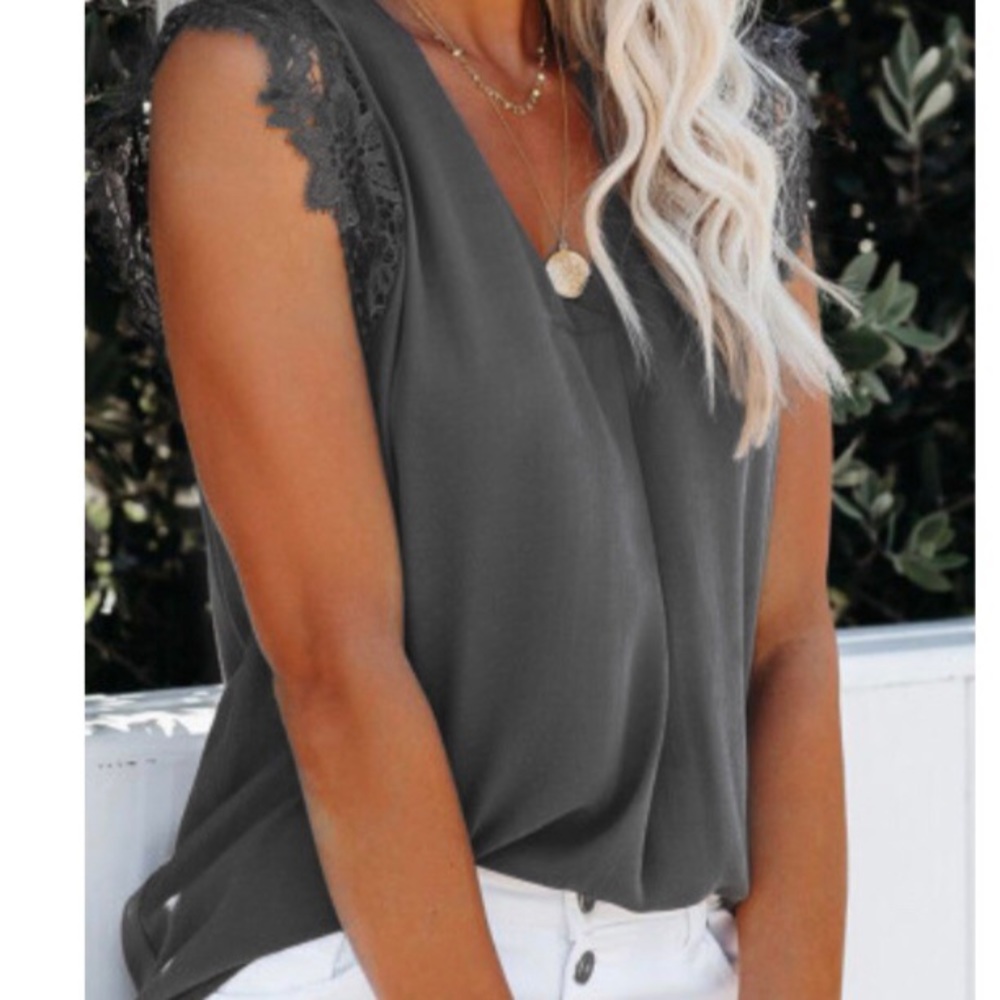 Sleeveless Lace Crochet Top - Picture 2 of 10